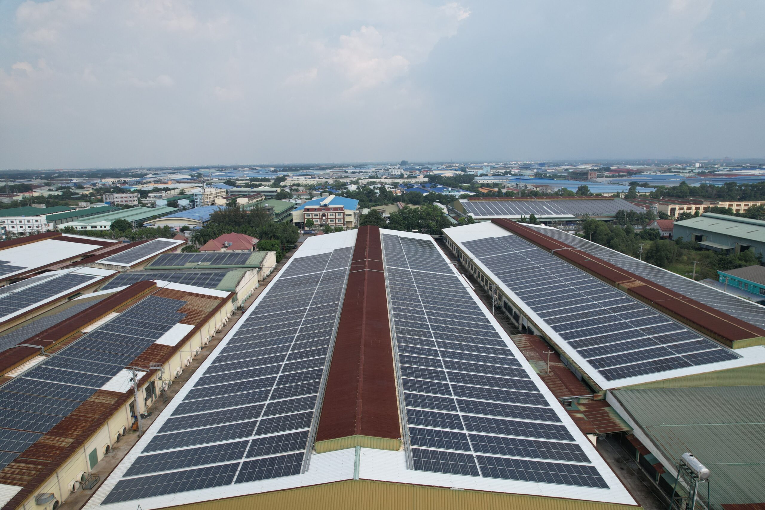 Nhà máy điện mặt trời Phong Phú