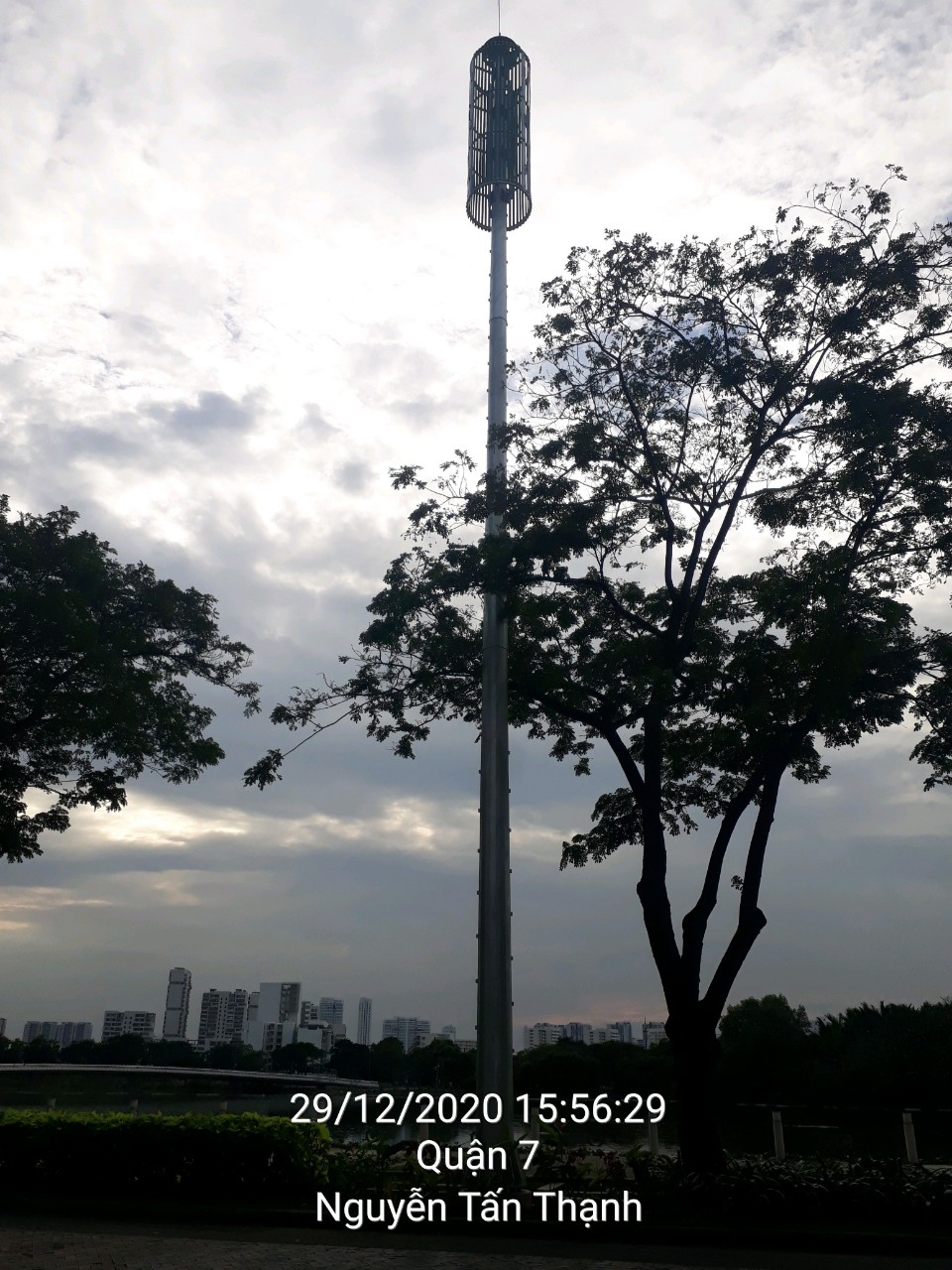 Nhà máy điện mặt trời Phong Phú